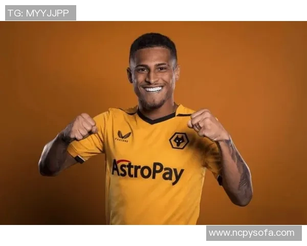 以铲球闻名的足球明星:解析其场上风格与关键时刻的表现 以铲球闻名的足球明星:解析其场上风格与关键时刻的表现