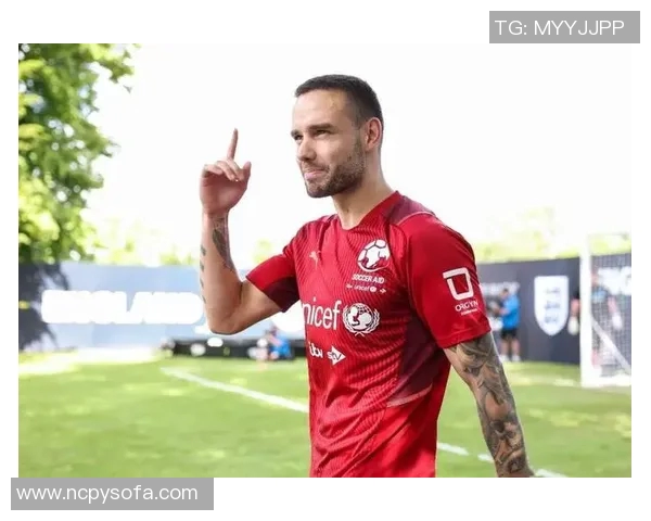 世界足坛最帅男星大盘点颜值与球技并存的足球偶像 世界足坛最帅男星大盘点颜值与球技并存的足球偶像